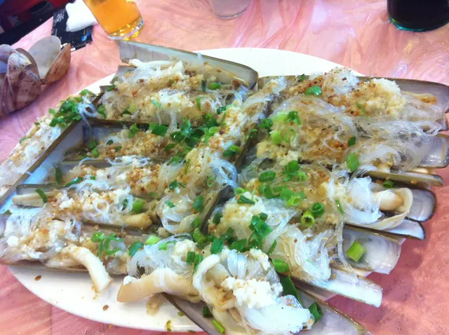 蒜蓉粉絲蒸蟶虸