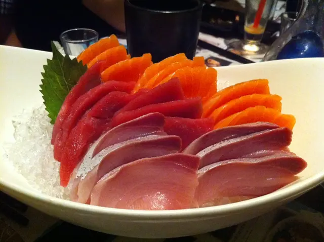 加入吞拿魚刺身