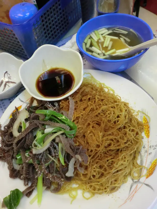 蝦籽薑蔥黑柏葉撈麵