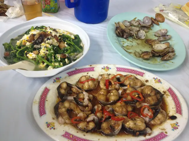 金銀蛋浸莧菜同豉汁蒸鱔