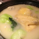 砂鍋雲吞雞 (Boiled chicken with Wonton)