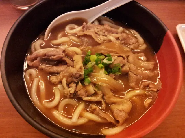 牛肉咖喱湯烏冬