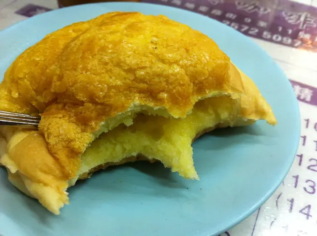 叮得過火令麵包已經塌下來了