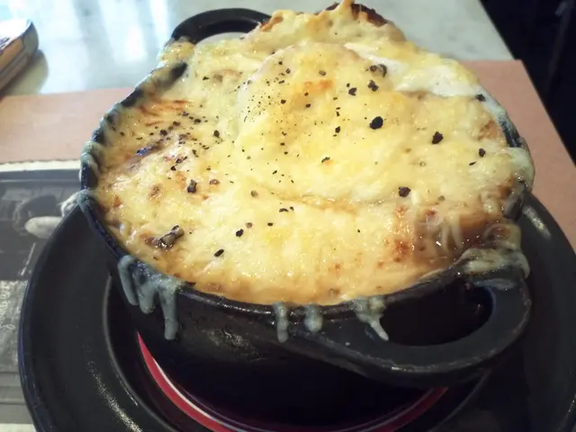 Onion soup Gratinee