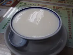 滑溜的大良燉鮮奶