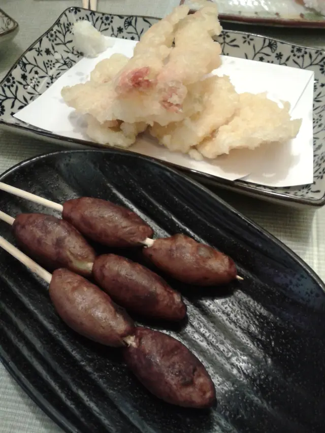 (上) 天婦羅; (下) 番薯