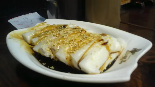 大碟腸粉,熱騰騰最好吃!