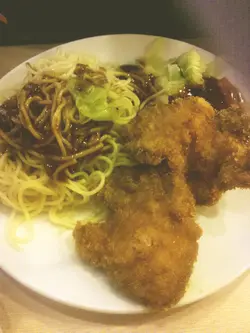 吉列猪扒炸得够脆,厚肉!