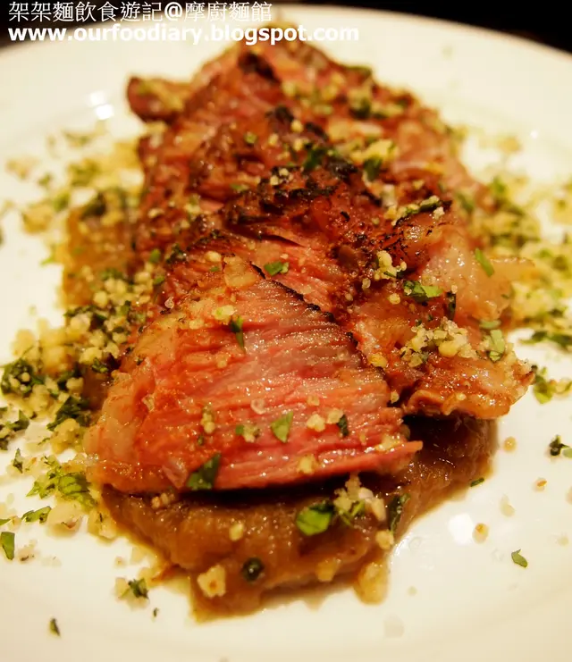 48小時慢煮牛仔骨配柱侯蘿白汁