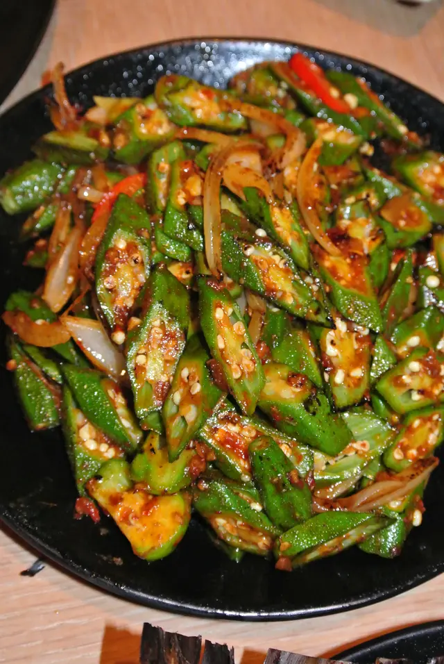 馬拉盞炒羊角豆