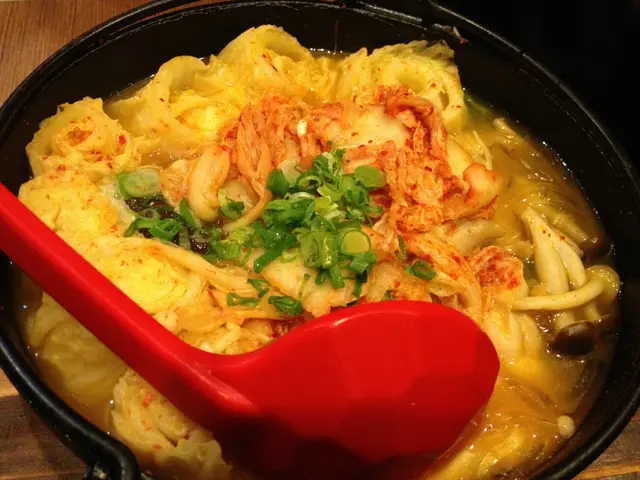 泡菜鍋...連這麼簡單的菜都做得那麼難吃!!??