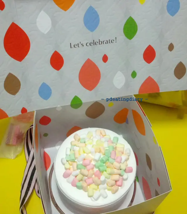 盒子內裡都有花紋