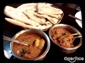 濃汁咖喱蝦 牛油雞-蝦雖爽口彈牙, 但全無蝦味 - 油麻地的印度廚房