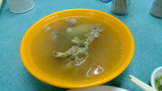 都係跟餐例湯,但係好大碗