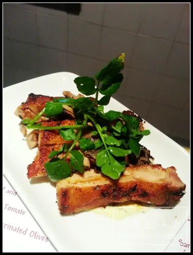 Grilled Chicken (脆香燒雞)