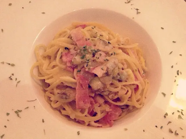 scallop pasta with white wine sause