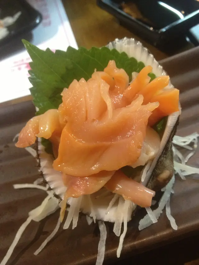 有淡淡的甜味,也有點水的味道,唔夠凍