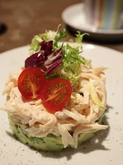 雞絲伴牛油果沙律 (4.5/5分)