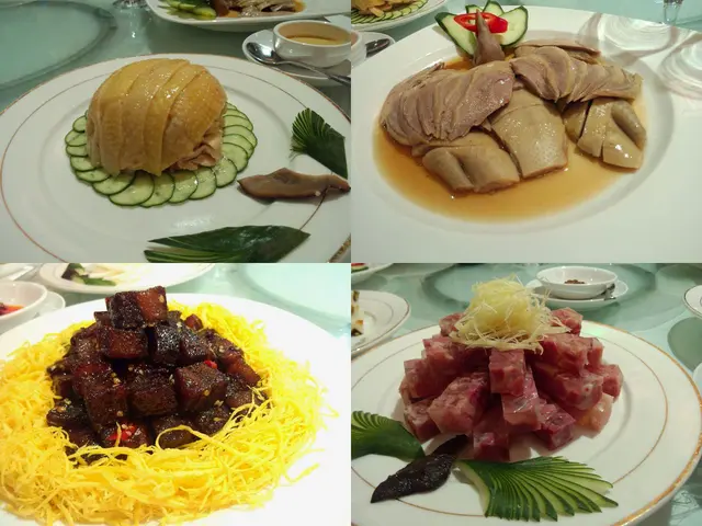 涼菜四款:丁香雞、花雕乳鴿、丁香牛肉粒、水晶肴肉