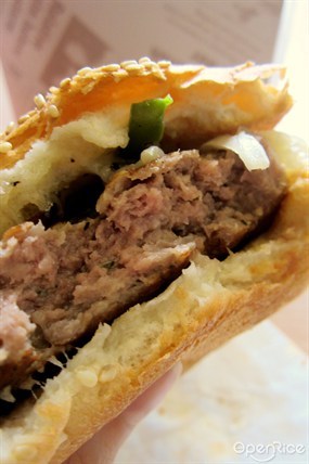 漢堡有肉香也有肉汁，不錯~ - Burgerman in Sham Shui Po 