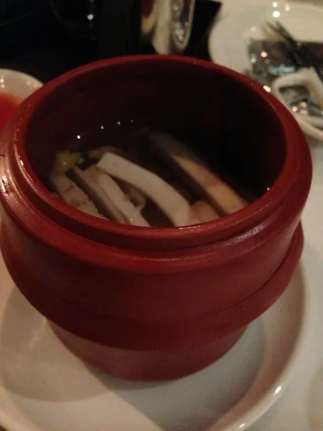 椰子燉雞湯..好味..飲咗兩盅^^