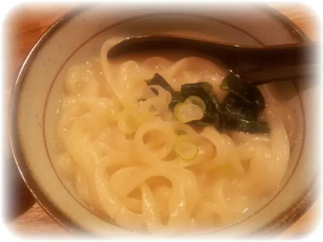 赤睦魚湯配雜菜稻庭烏冬