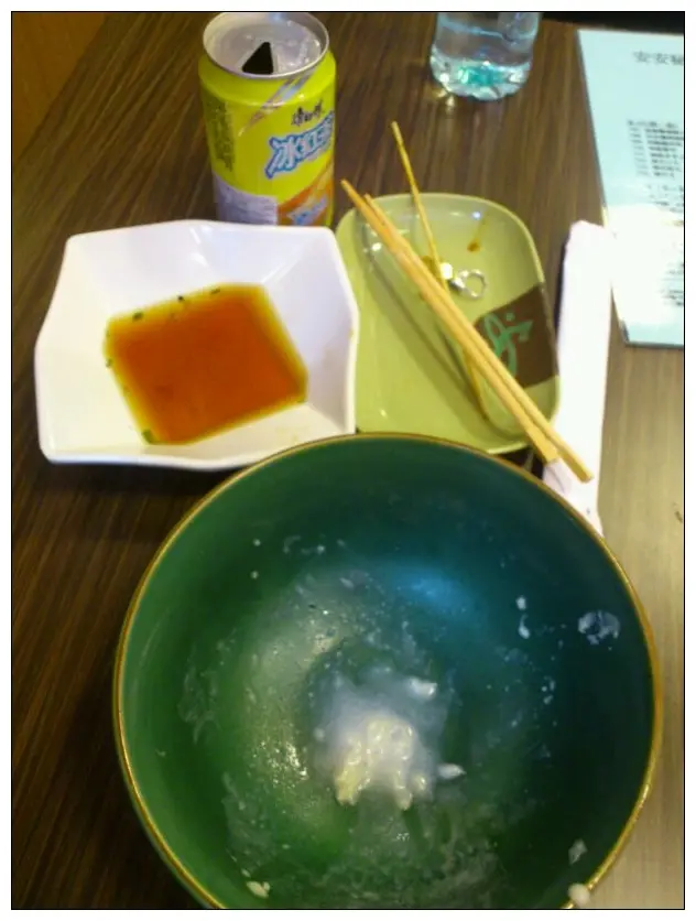 全都吃光了..但..雞中翼還未到..