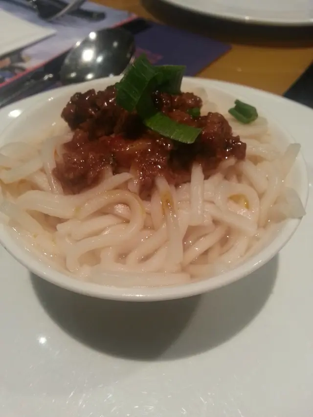 又是另一即叫即煮菜式,擔擔醬味道濃郗。