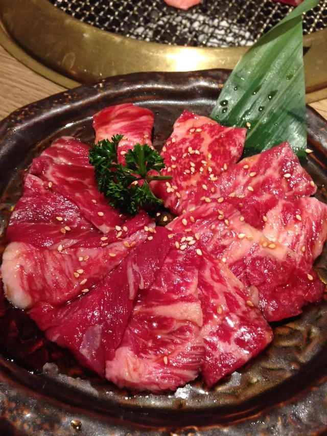 燒汁牛肋骨($93)