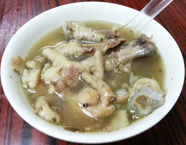 招牌雞腳湯