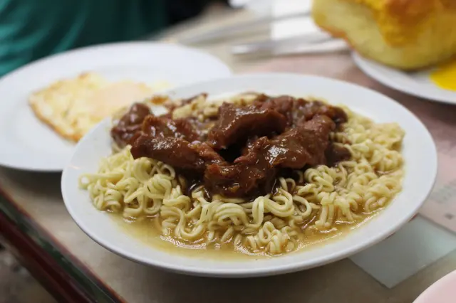 沙爹鮮牛公仔面