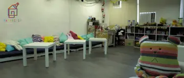 閑坐舒適他他咪, 尤如置身家中派對