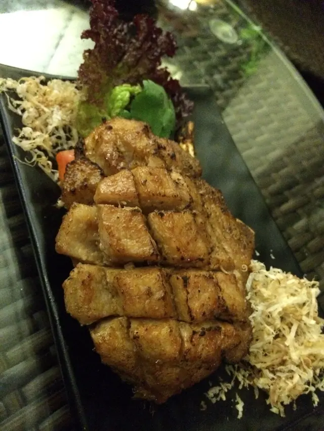 皇牌肉汁燒極品黑豚鞍