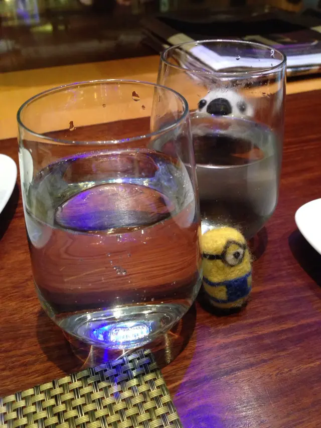 等了一小時的涼水兩杯。
