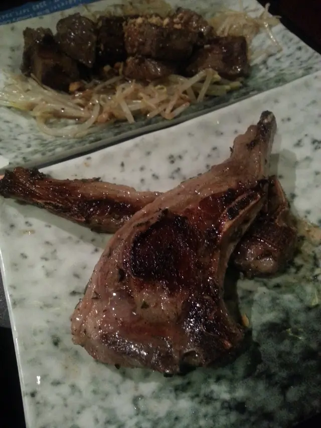 烤羊架 & 一口牛