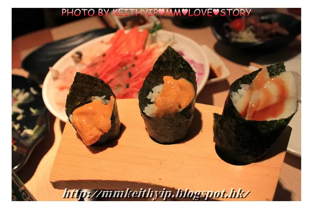 海膽直情正正正雖然未到最好但都比平時食開的算唔錯我一個人食了10件勁勁勁但係無啦啦整個生縵魚就食到想嘔好煋呀