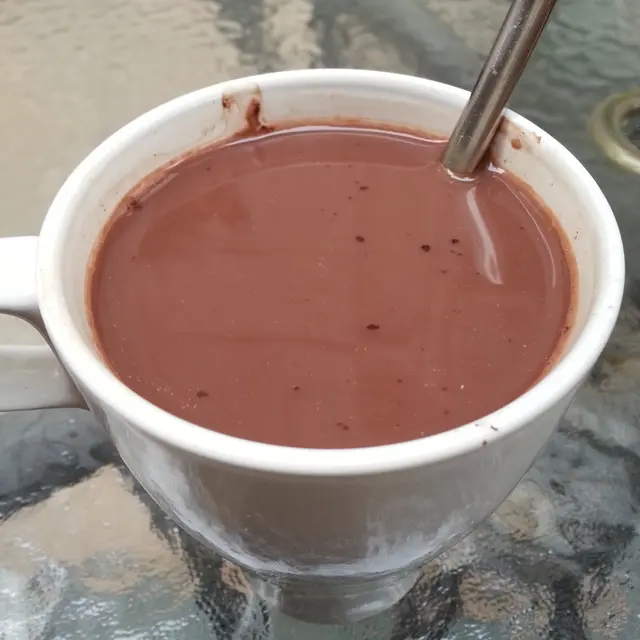 喝一口薄荷味強，甚是清新