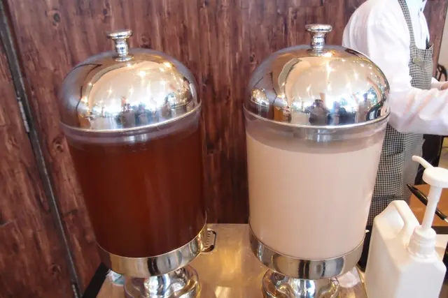 蜂蜜綠茶及台式奶茶