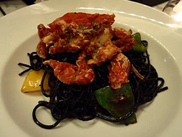 過鹹,麵過硬,軟殼蟹不鬆化,太軟腍