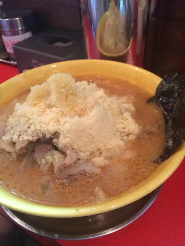 混亂芝士叉燒拉麵