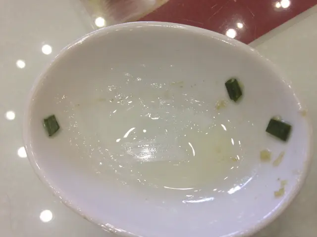 成用成碟薑蓉送飯
