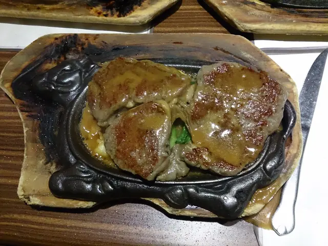 肉眼扒配薯菜