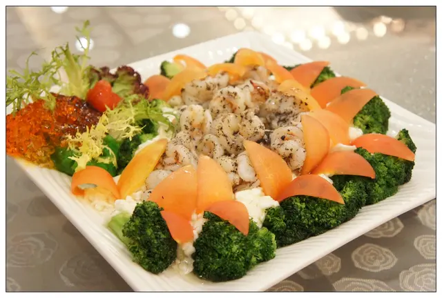 富貴黑松露蛋白黃帝蝦球