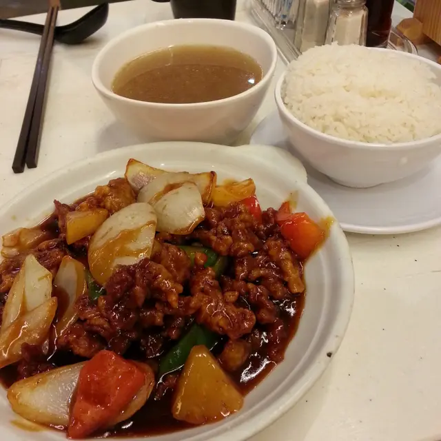 糖醋香酥肉餐($45)
