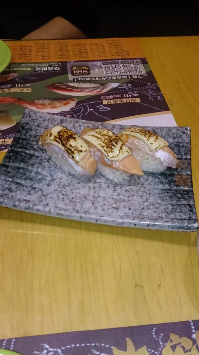 火灸芝士三文魚壽司