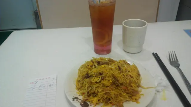 星洲炒米，凍檸茶，30元正