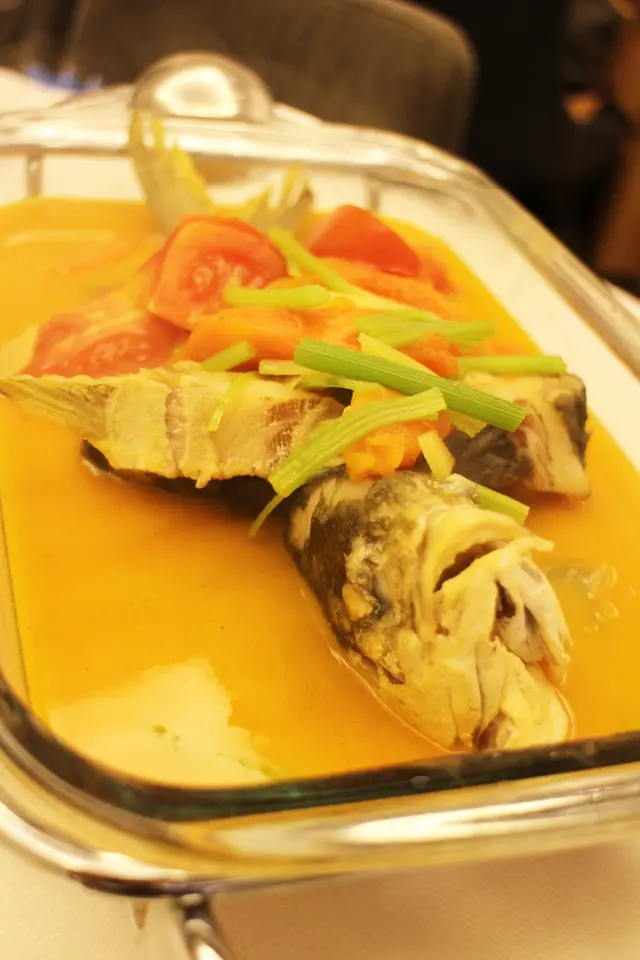 鮮茄木瓜煮游水黃魶鯧