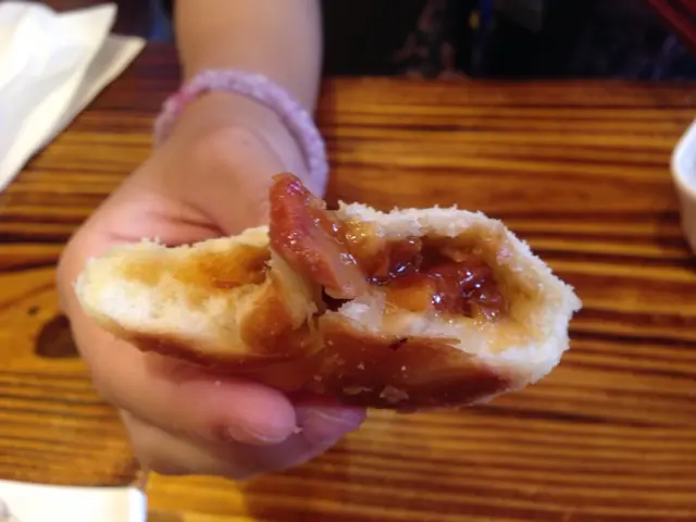 叉燒包內肉汁豐富 