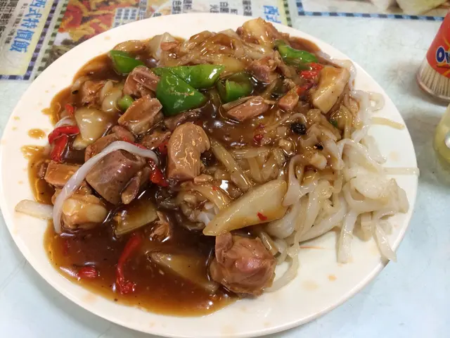 豉椒排骨炒河，連熱飲$38