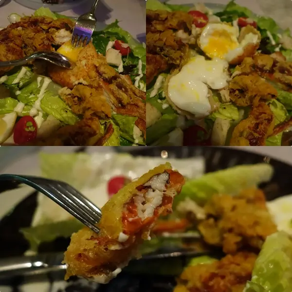 切開溏心蛋將蛋汁跟配菜伴好